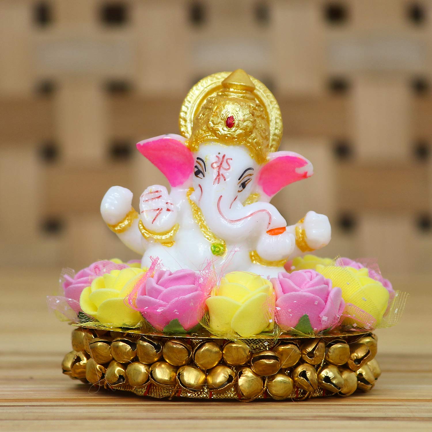 eCraftIndia Lord Ganesha Idol on Decorative Handcrafted Plate with Pink and Yellow Flowers